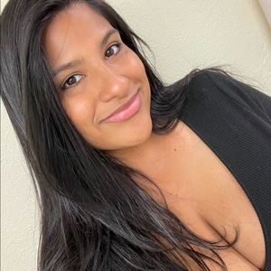 Meet your Posher, Alexandria